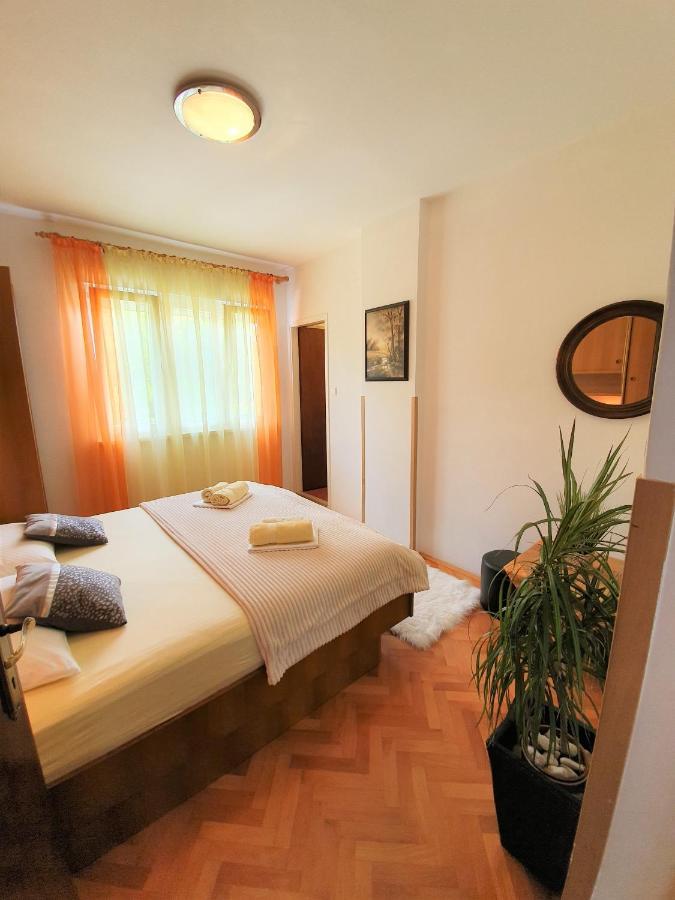 Apartments Angela Kampor Esterno foto